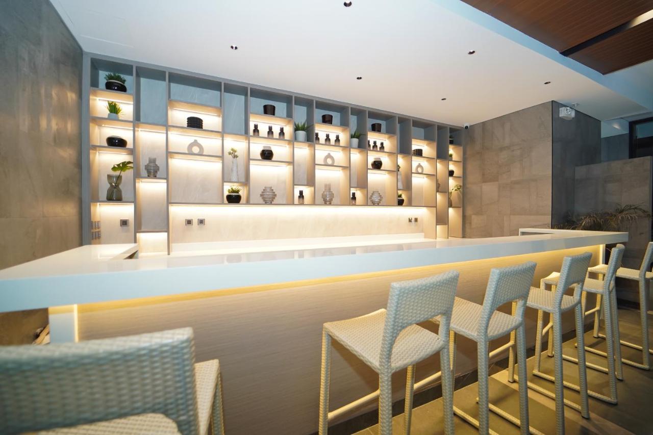 Bayprime Hotel Paranaque City Exteriör bild